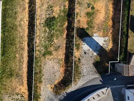 terrain 700 m² le breil-sur-mérize