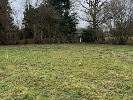 terrain 520 m² saint remy des monts