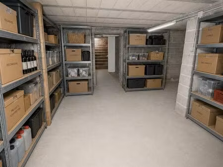 rare - grande cave de stockage à louer – 45 m²