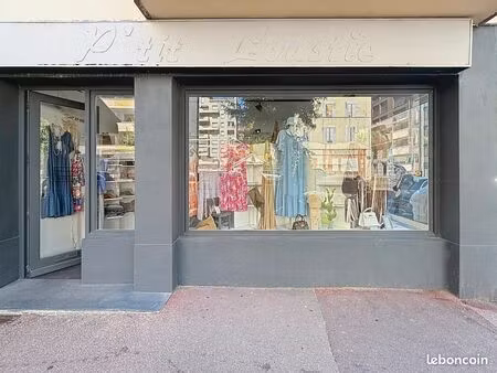 local commercial 27 m²