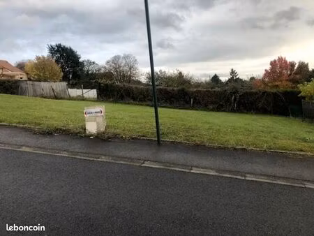 terrain 518 m² luceau