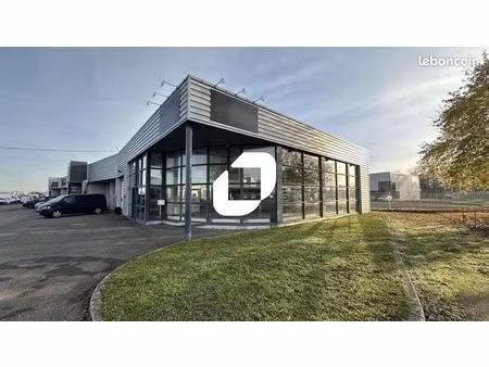 local d'activité 646 m²