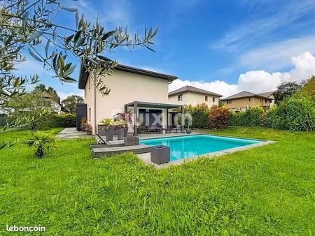 maison 4 pièces 121 m²