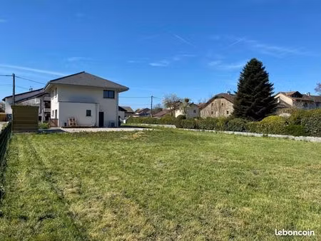terrain 600 m² sciez