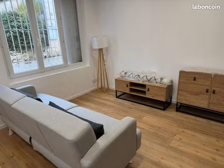 t2 duplex [32 m2] meublé - montval-sur-loir