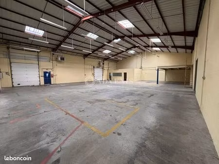local d'activité 420 m²