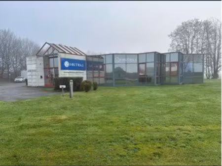 local d’activité 400m2