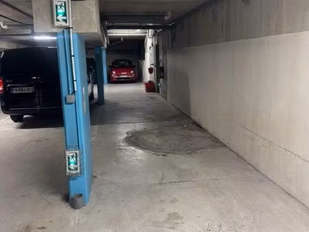 place de parking à vendre