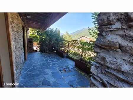 charmant t3 en rez-de-jardin avec terrasse et jardin privatifs - a 5 min d'albertville et 