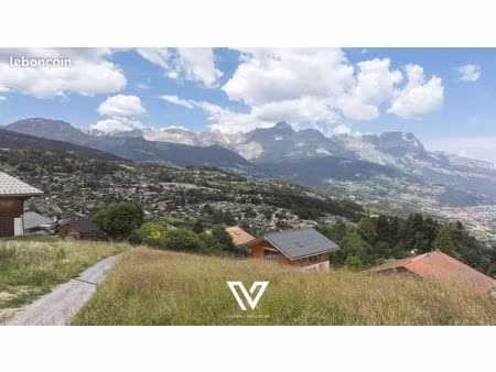 terrain 618 m² combloux