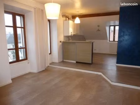 opportunité lumineux f2 en centre ville