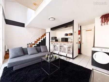 chambéry centre-ville – duplex avec terrasse et balcon – vendu loué