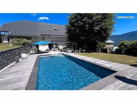 propriété 7 pièces 175 m²
