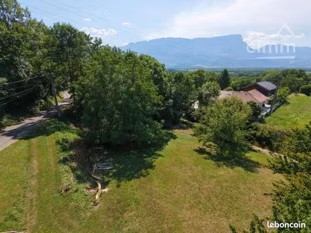 terrain 832 m² les mollettes