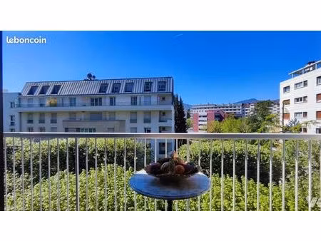 appartement 5 pièces 92 m²