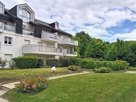 studio 1 pièce 30 m²