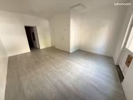 a vendre local commercial ou bureau