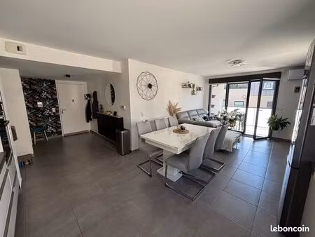 aix-les-bains saint simond - t3 récent 66m2 avec balcon  cave et grand garage de 22m2
