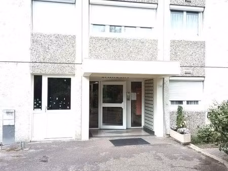 appartement 3 pièces 81 m²