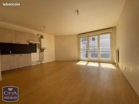 appartement 3 pièces 65 m²