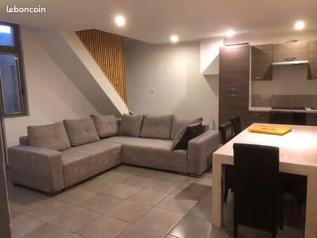 à louer une maison de 80m2 yenne centre