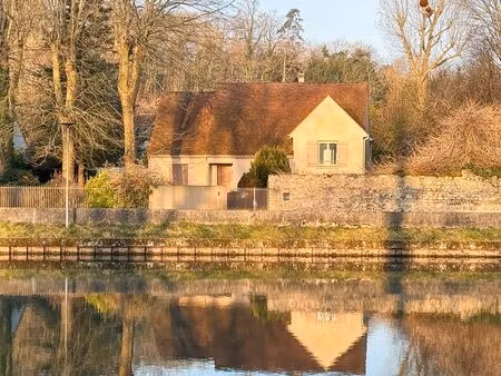 maison 135 m² refaite à neuf – bord du canal du loing  sans vis-à-vis – gare à pied  paris