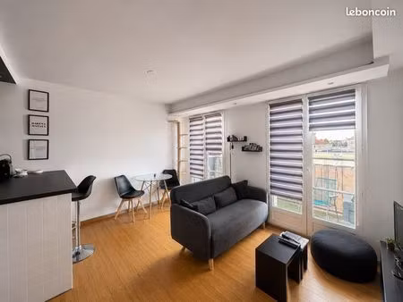 appartement lumineux avec balcon  garage et cave