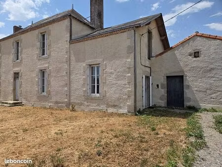 maison 2 pièces 77 m²