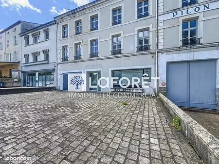 local bureaux 128 m²