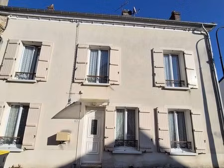 maison 6 pièces 143 m²