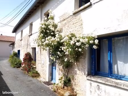maison av à pamproux