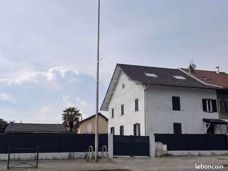 maison mitoyenne 200m2
