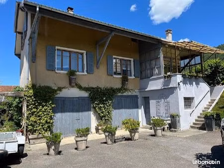 villa 6 pièces 186 m²