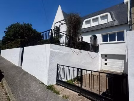 maison 5 pièces 151 m²