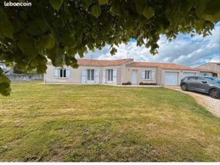 pavillon plein pied et grand terrain