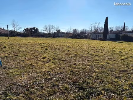 terrain 928 m² castres