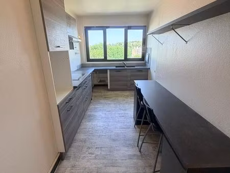 appartement f5 de 105m2 avec balcon de 17m2