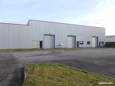 local industriel 772 m²