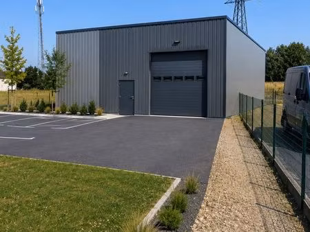 entrepôt 180 m2