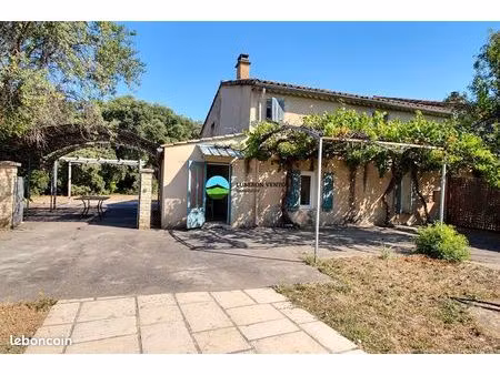 mas 5 pièces 70 m²