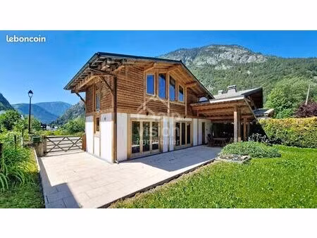 chalet 5 pièces 122 m²