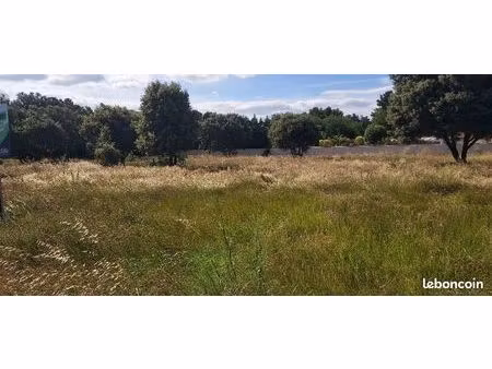 terrain 1 578 m² sarrians