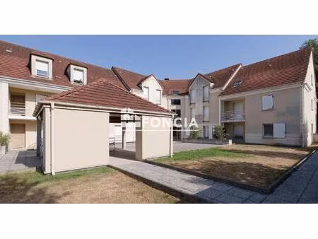 pringy - t3 bis de 68 m² avec terrasse sur jardins  2 parkings en sous-sol  espace bureau 