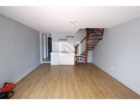 t2 duplex situe a romenay