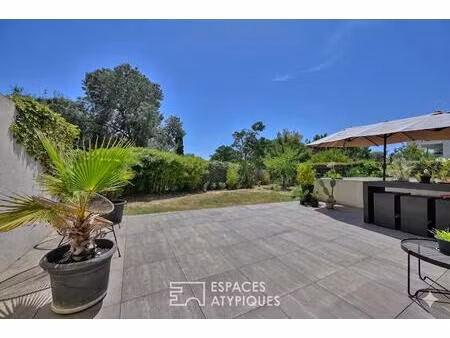 appartement de grand standing avec parking et extérieur de 150m2