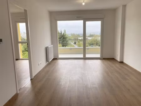 appartement t2 avec balcon et parking à metz