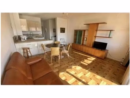 nice libération - f2 meublé avec balcon - 49.08 m²