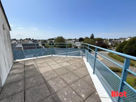 appartement 3 chambres avec terrasse et garage – centre de saint-grégoire