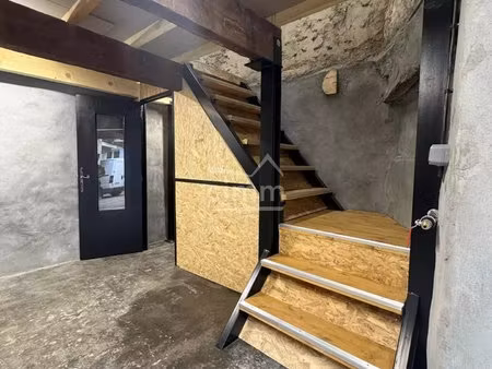 garage avec toilette