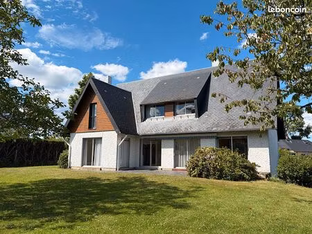 maison 7 pièces 174 m²